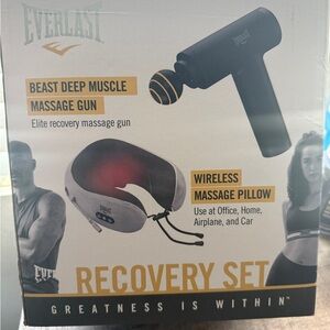 Everlast Black and Gray Recovery Set - Massage Gun & Wireless Pillow